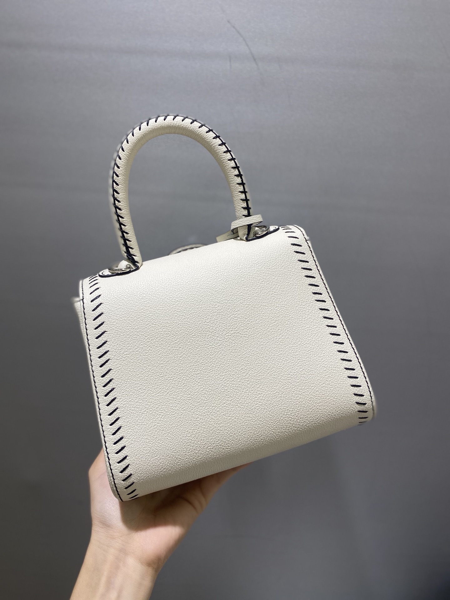 델보 브리앙 박스백 미니